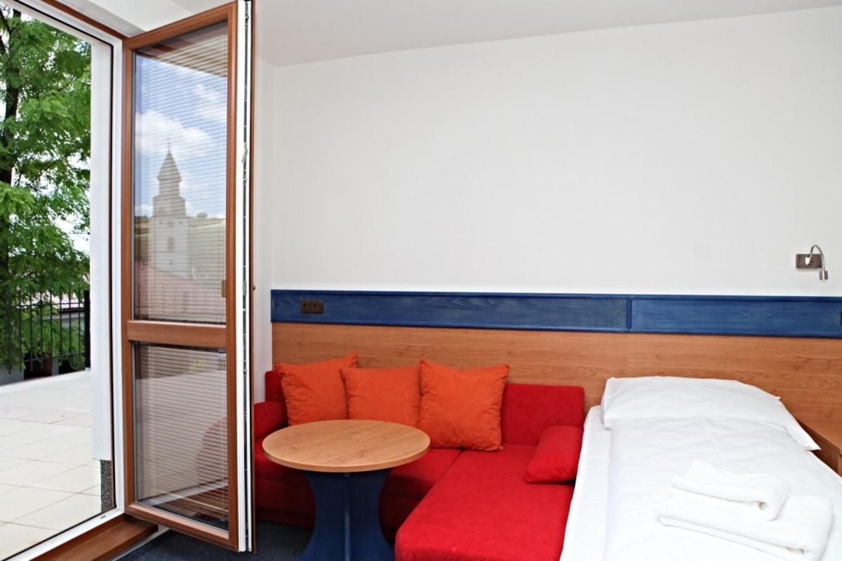 Hotelovy Dum Kaskada - Bed And Breakfast Kurdejov Luaran gambar