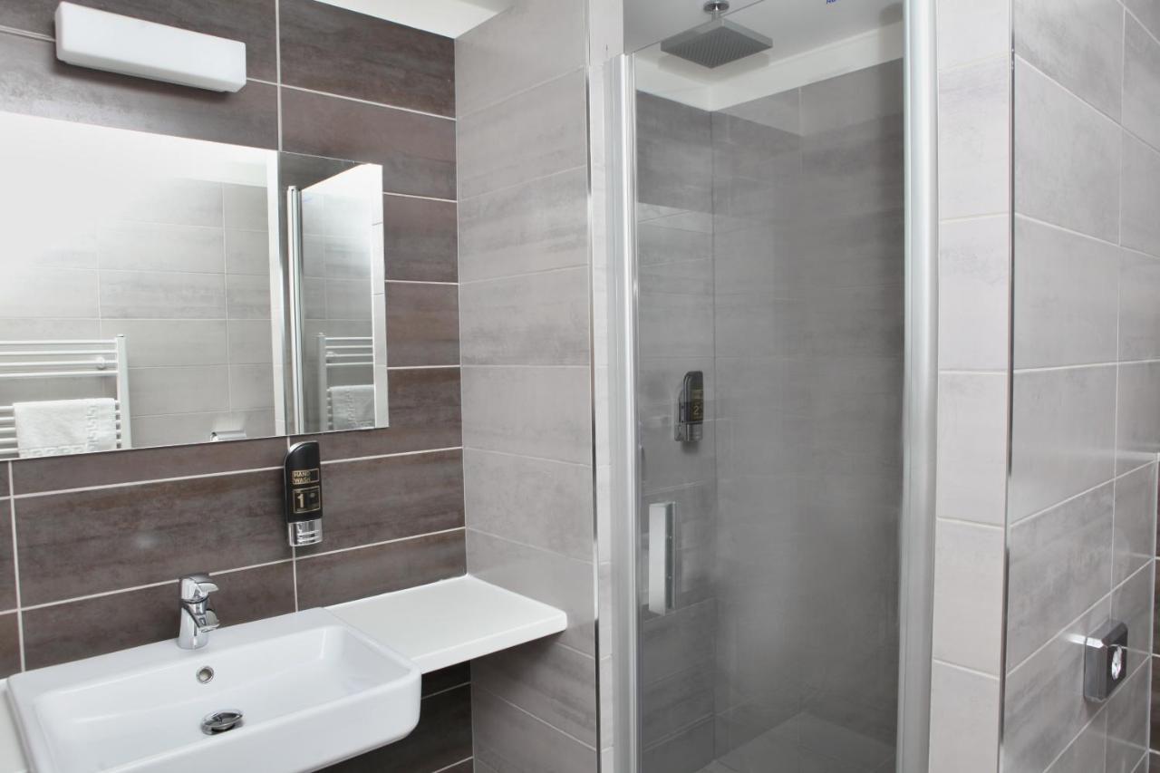 Hotelovy Dum Kaskada - Bed And Breakfast Kurdejov Luaran gambar